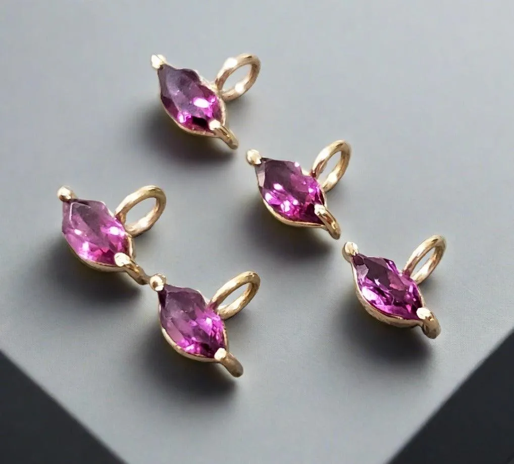 18k Gold Rhodolite Garnet Lips Charm