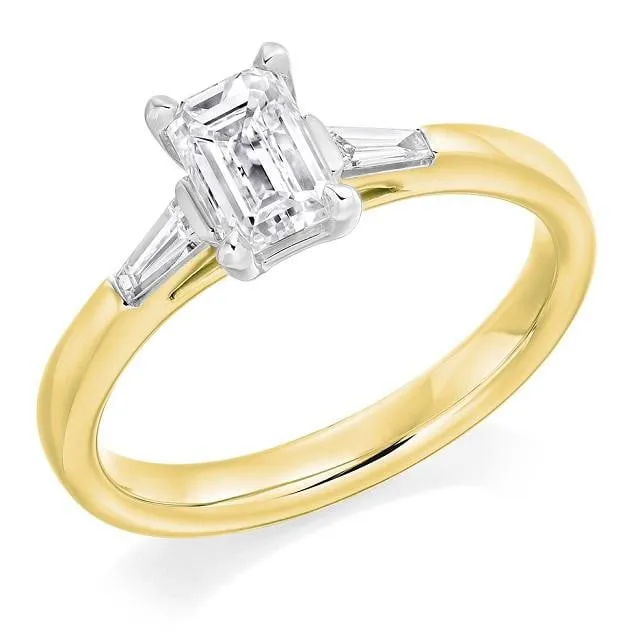 18K Yellow Gold Emerald Cut Solitaire Ring With Side Baguettes 0.90 CTW- G/Si1