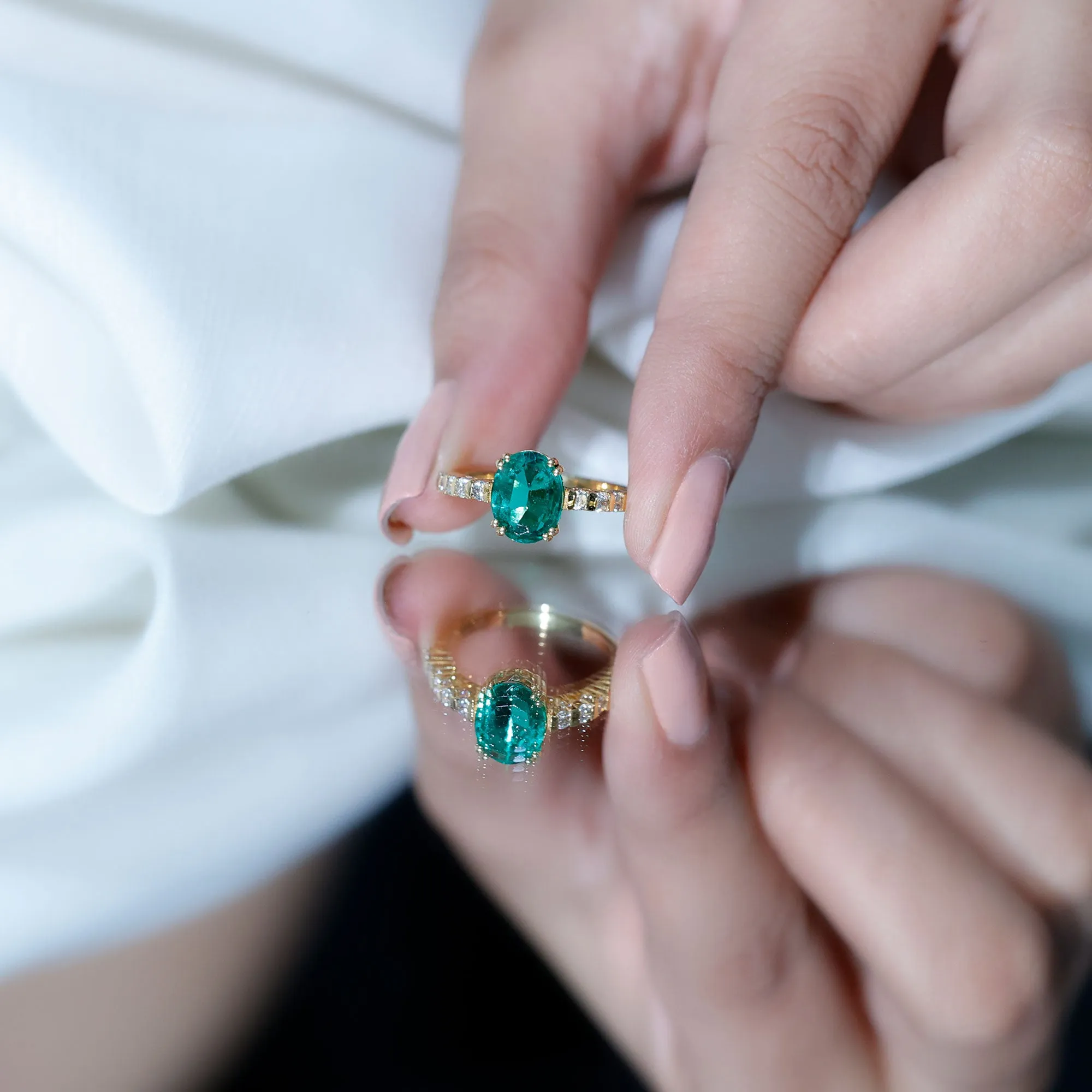 2.5 CT Oval Created Emerald Solitaire Engagement Ring with Diamond