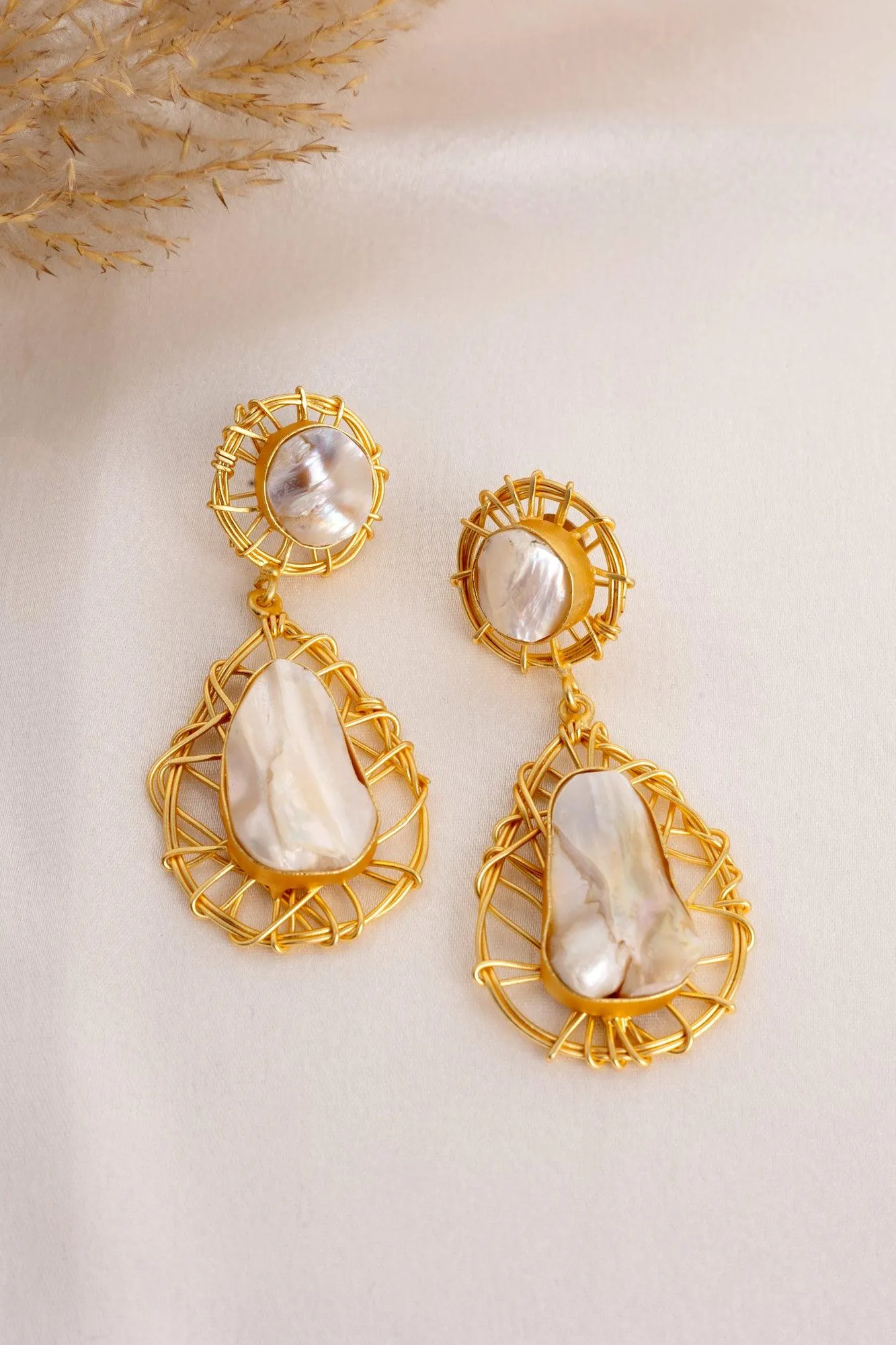 Alice Jali Pearl Earrings