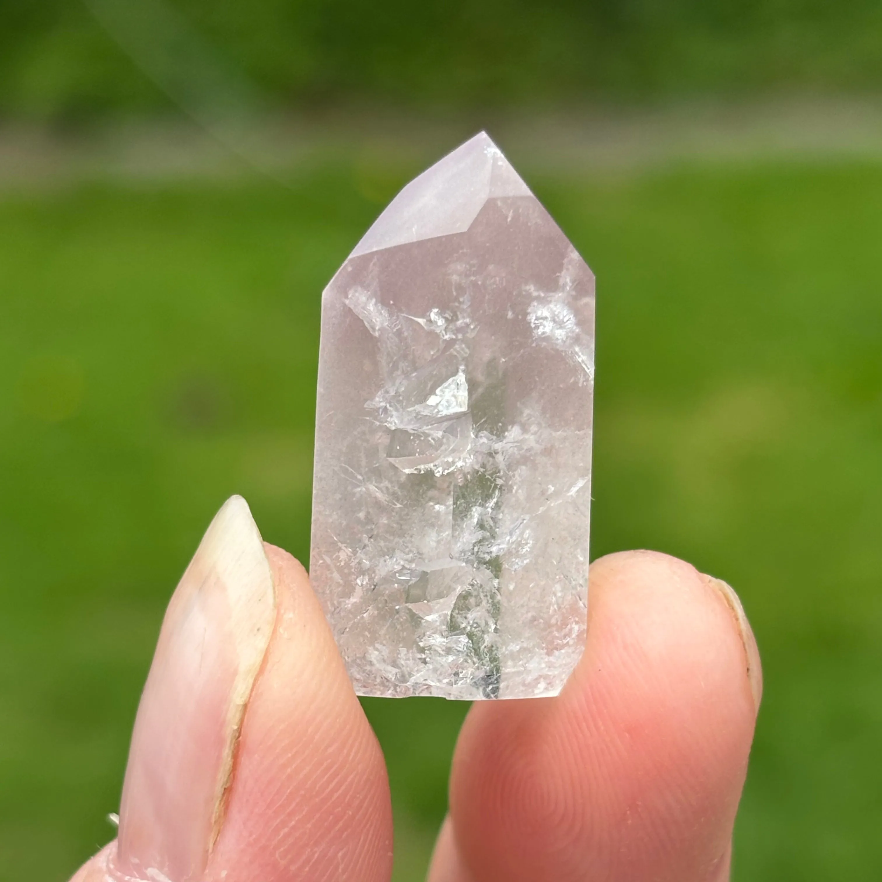 Baby Pink Lithium Quartz Point | N
