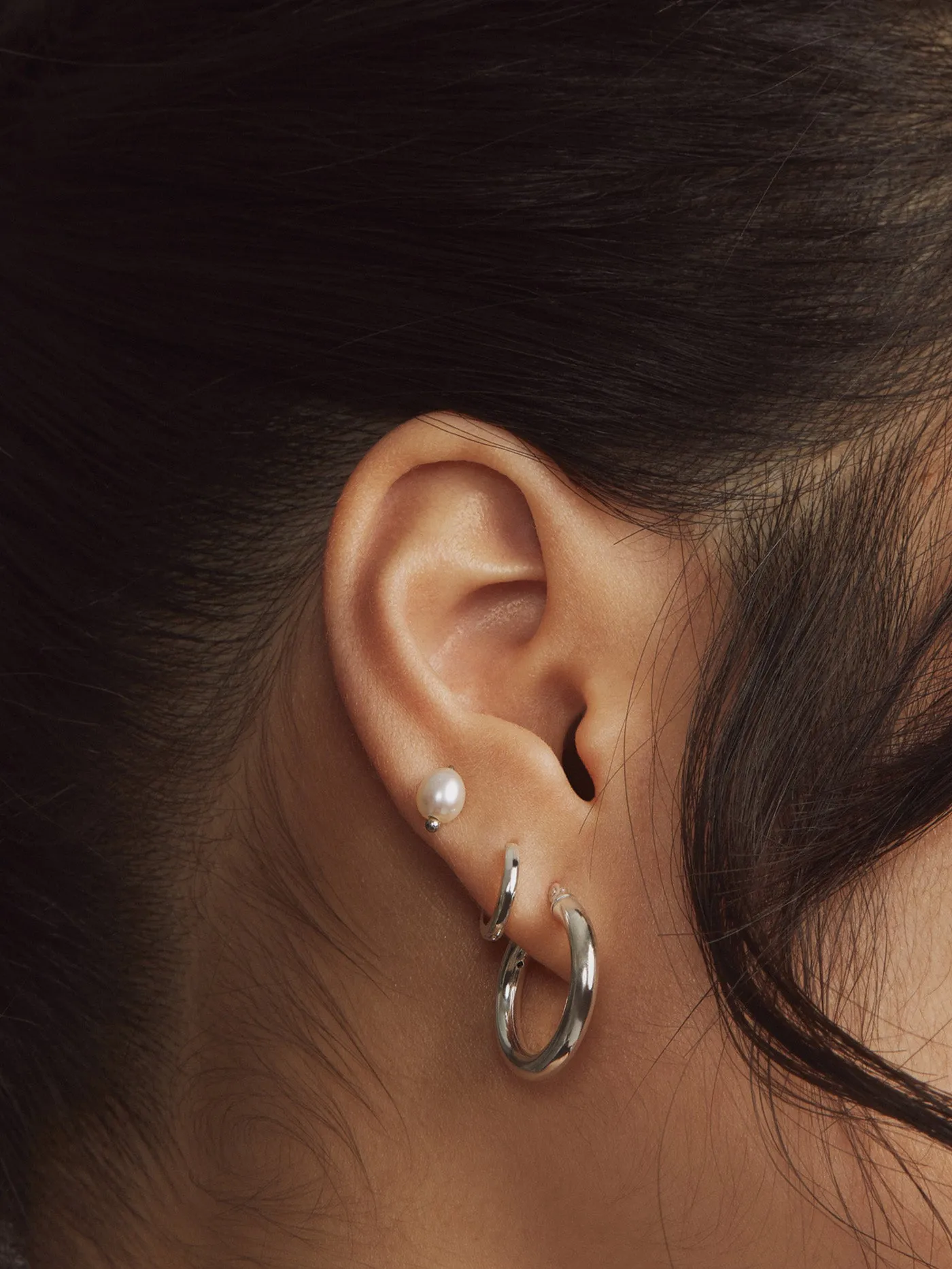 Bold Hoops Earrings In Gold