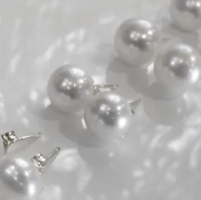 Cultured Round Pearl Stud Earrings silver