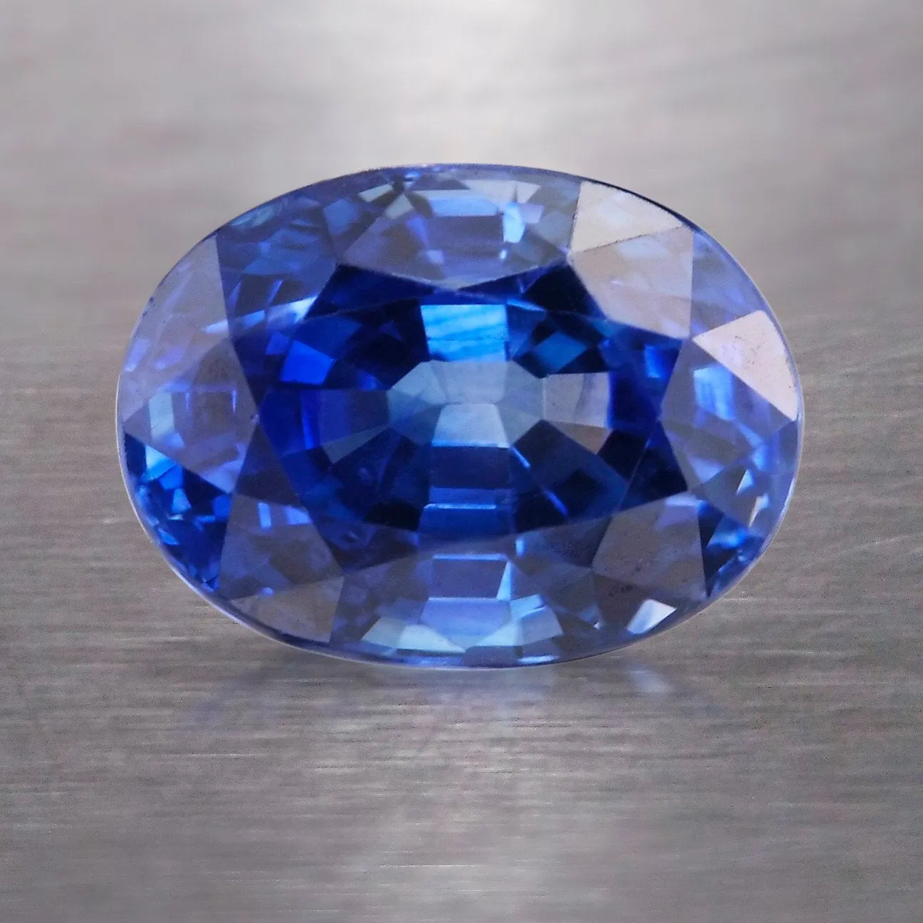Genuine Blue Sapphire -   8.06X5.96X5.13mm Oval Shaped Gemstone 2.15 carats GIA grading report Pristine Custom Rings