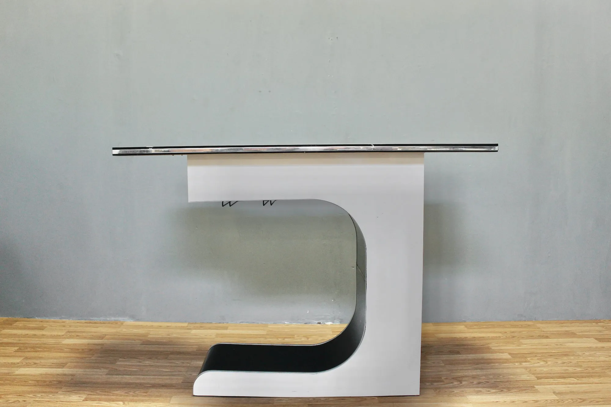 Mod White Laminate "C" Bar - ONLINE ONLY
