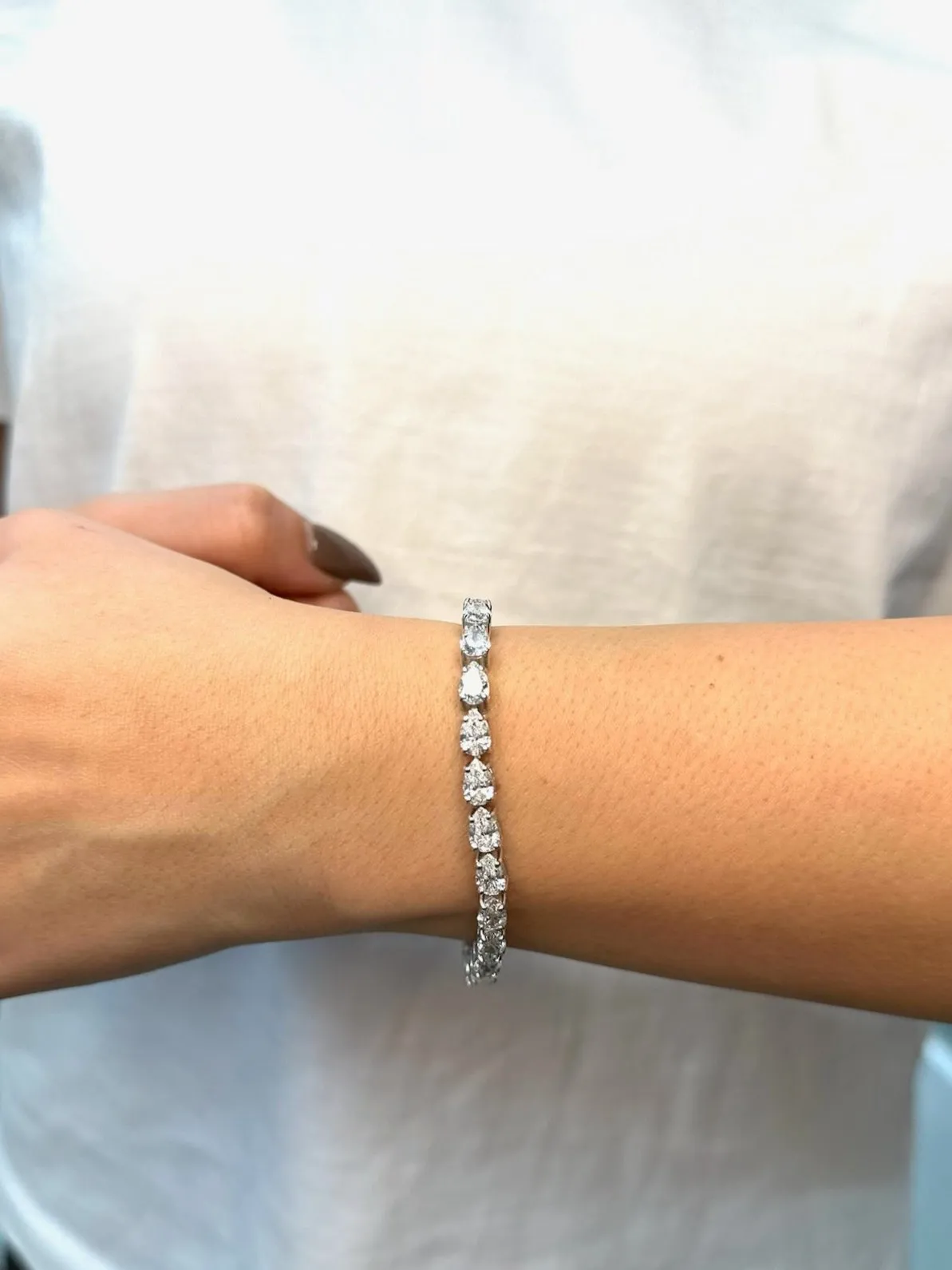Pear Shape East To West Natural Diamond Tennis Bracelet 18K Solid Gold