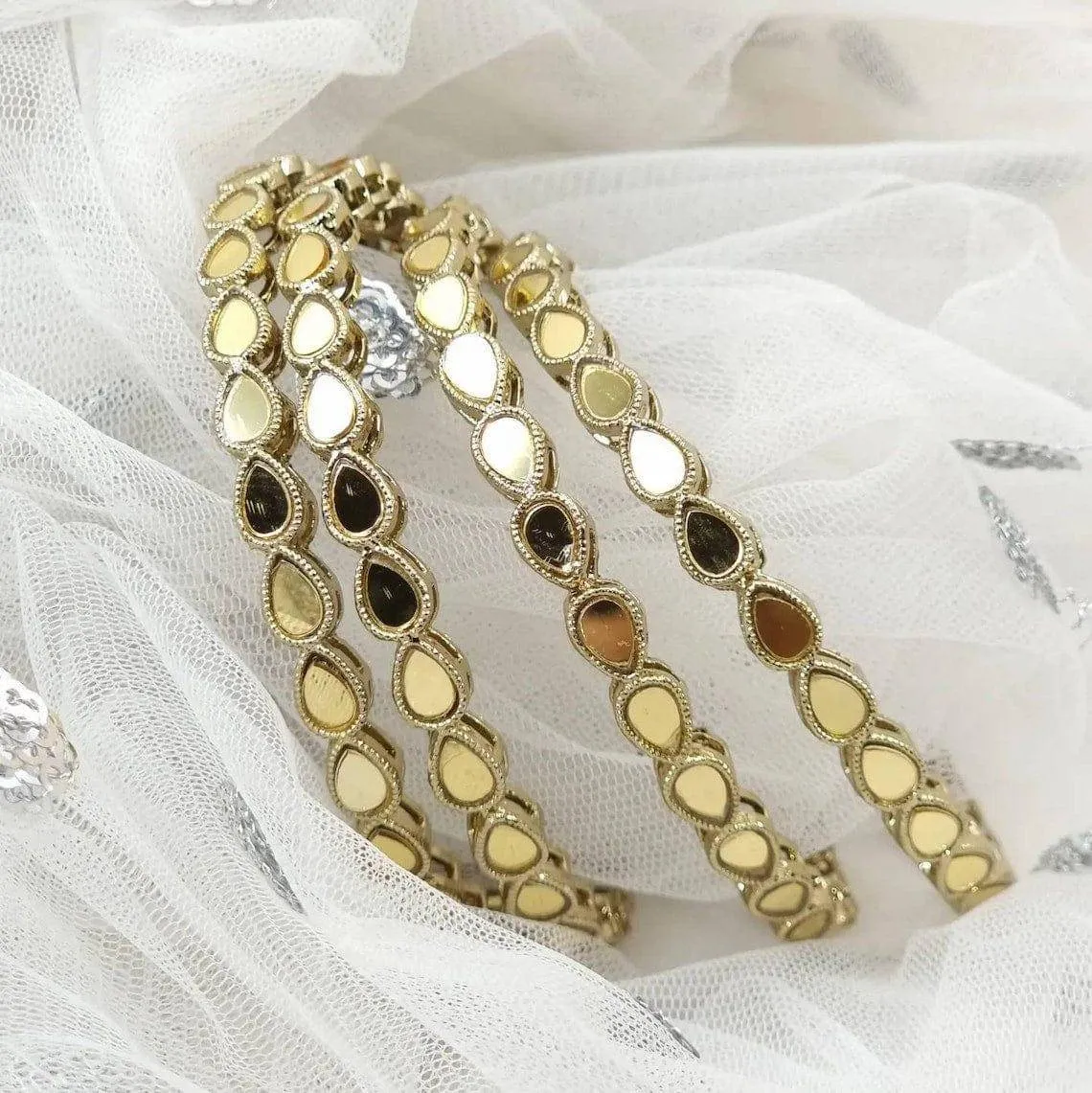 Set of 4 Antique Gold Mirror Bangle Set