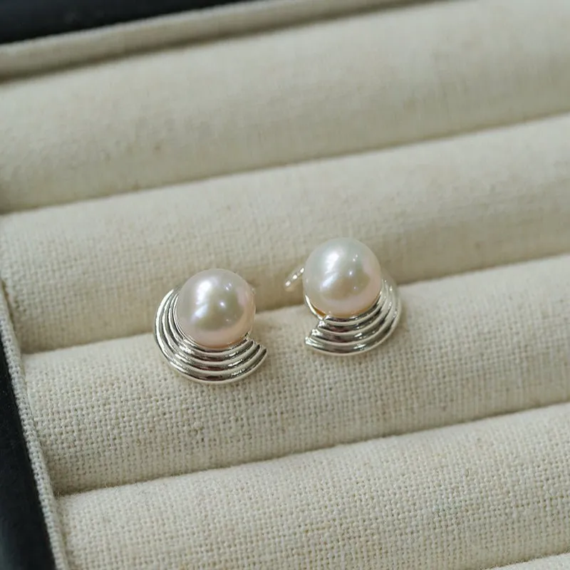 Simple Spiral Pearl Stud Earrings